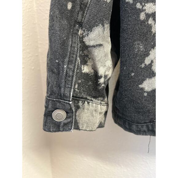 Altar’d State acid wash bleached grunge black denim Jacket Size L 100% cotton - Picture 7 of 8